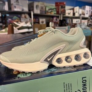 Nike Air Max Dn SE Women's Shoes (HJ9636-001, Seafoam/ Size 9.5 No Box